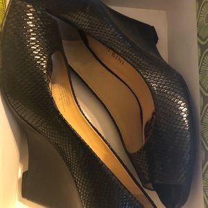 Gianni Bini Black Open Toe Wedges
